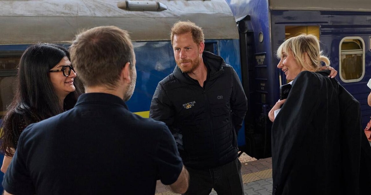 Princ Harry neohlášeně navštívil Kyjev. Plánuje se setkat s ukrajinskou premiérkou