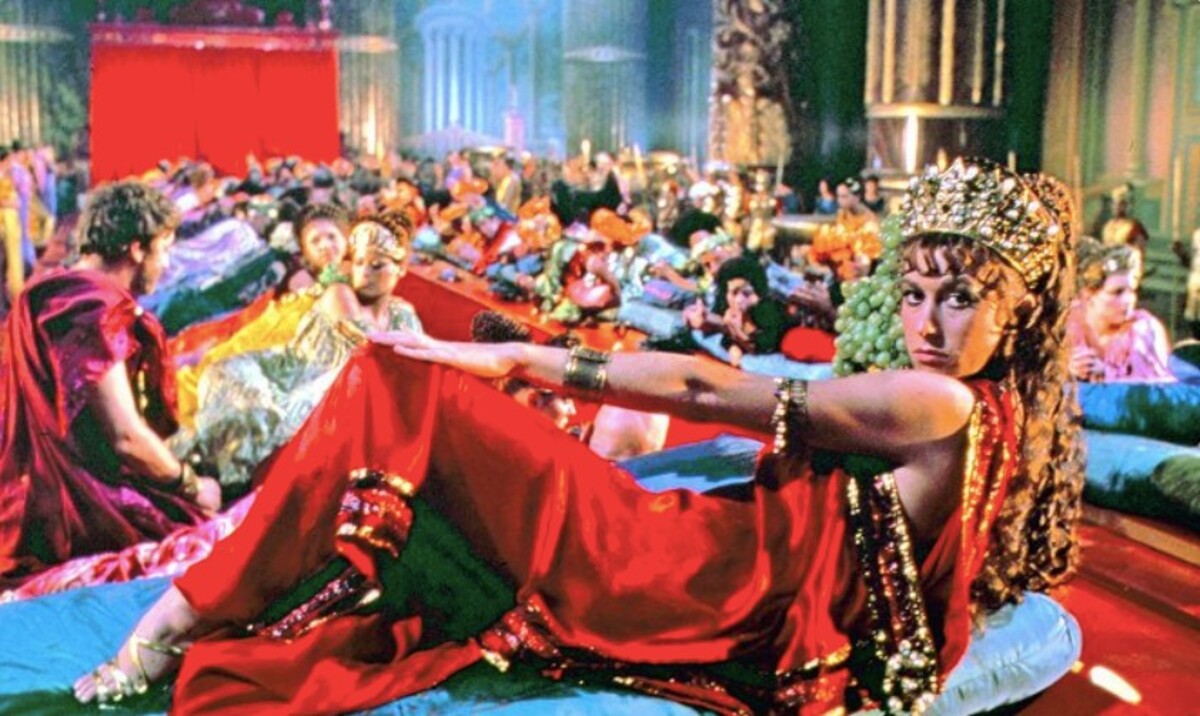 Ilustračné snímky z filmu Caligula.
