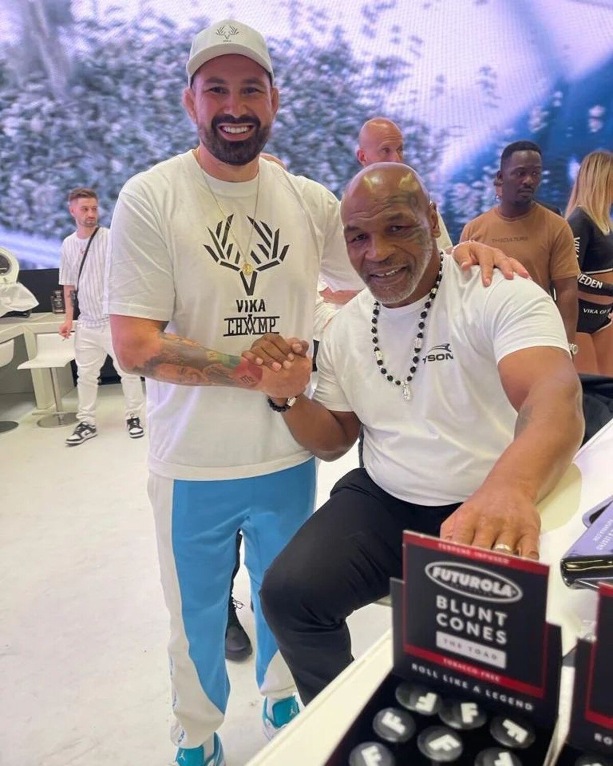 Attila Végh Mike Tyson