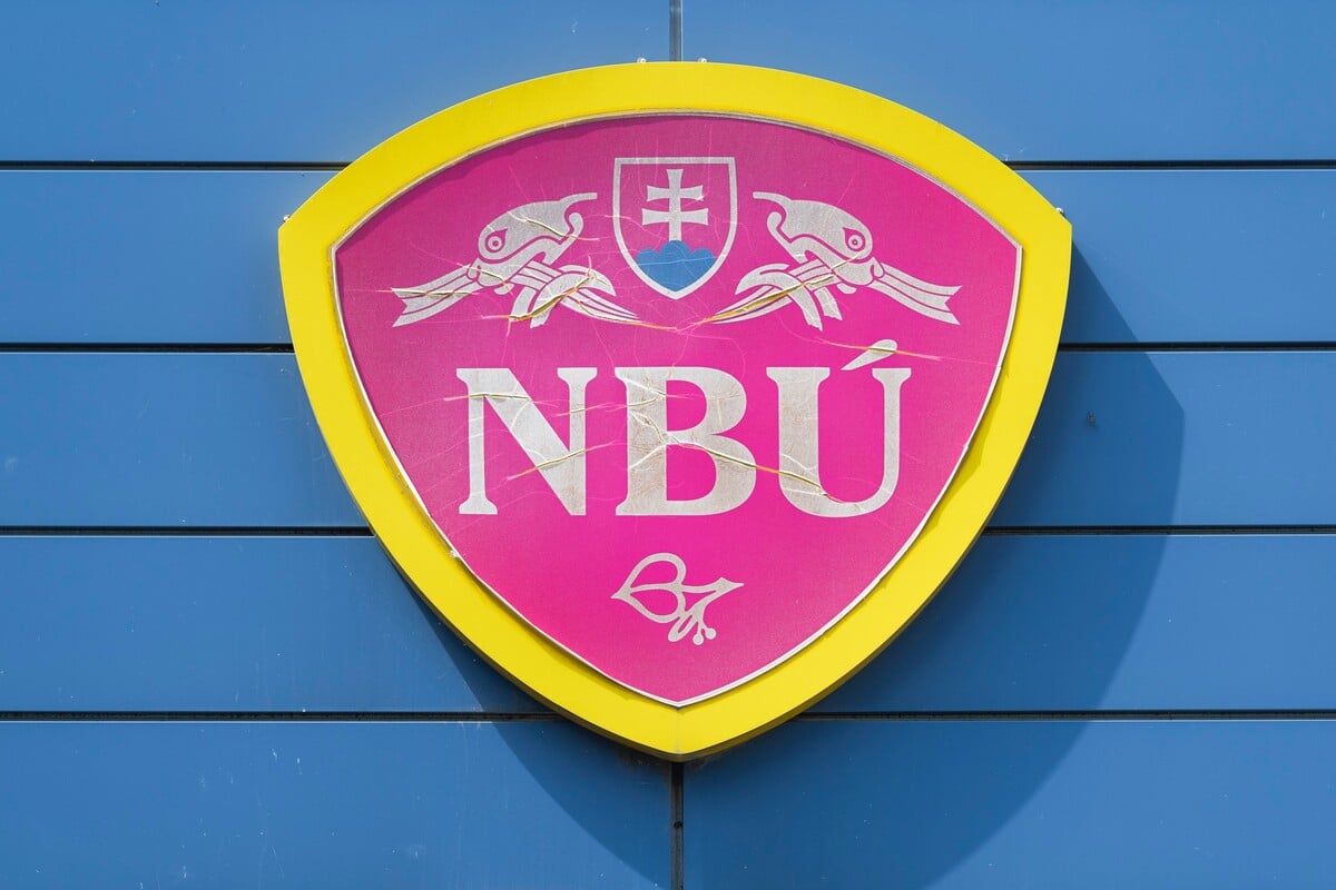 NBÚ