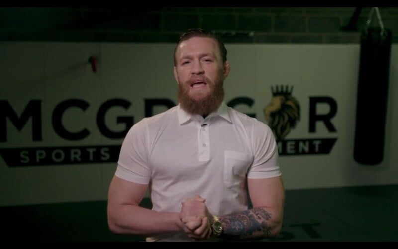 Connor McGregor chce od írskej vlády, aby do ulíc vyslala armádu. Občania majú ostať doma a posilňovať svoju imunitu.