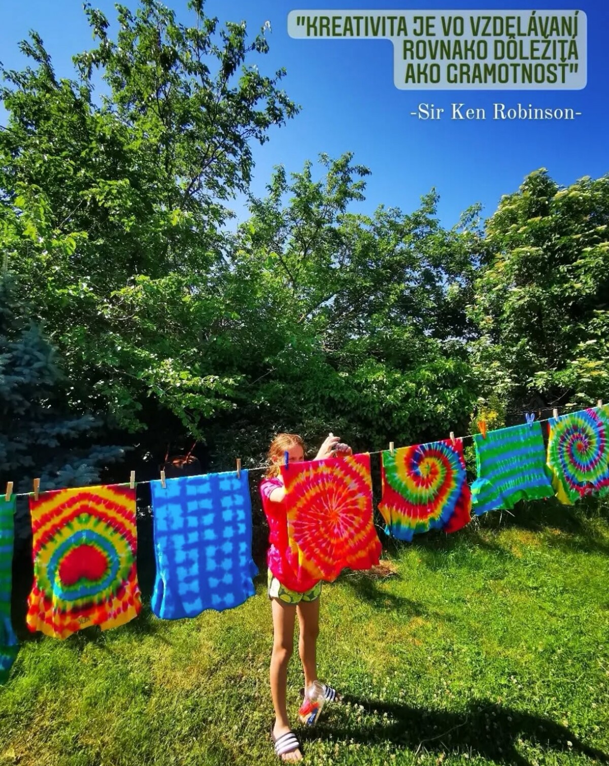 Barbora, Ondrej a Lucka sa učia samoriadene. Učia sa to, čo ich baví a ich deň tvoria rôzne zábavné aktivity.