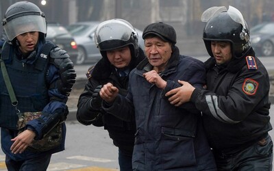 V Kazachstane zabili desiatky demonštrantov. Na pomoc pri potlačení nepokojov prišlo aj Rusko.