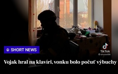 VIDEO: Ukrajinský vojak hral na klavíri v prvej línii, za ním bolo počuť výbuchy 