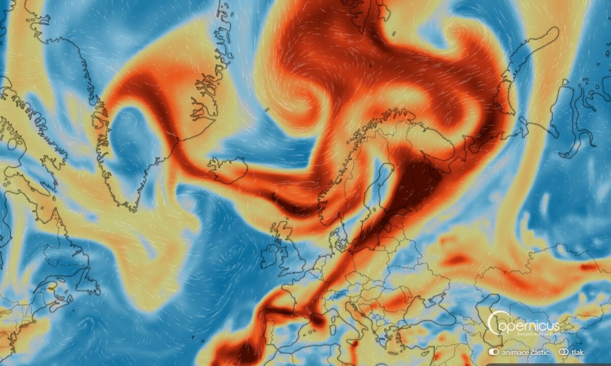 Mapa Windy zobrazující oblak oxidu siřičitého.