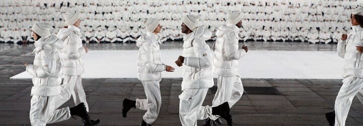 Fascinující historie značky Moncler, kterou proslavila jedna zimní bunda, italské panini a dnes o ní rapují slavní rapeři