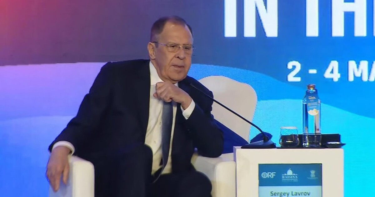 VIDEO: Takto se Lavrovovi vysmál plný sál, když prohlásil, že Ukrajina zaútočila na Rusko. Z Moskvy chtěl udělat oběť Západu