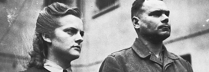 Chtěl domorodcům ukázat víru v Boha, oni ho zastřelili. Toto je 10 obyčejných fotografií s temným příběhem