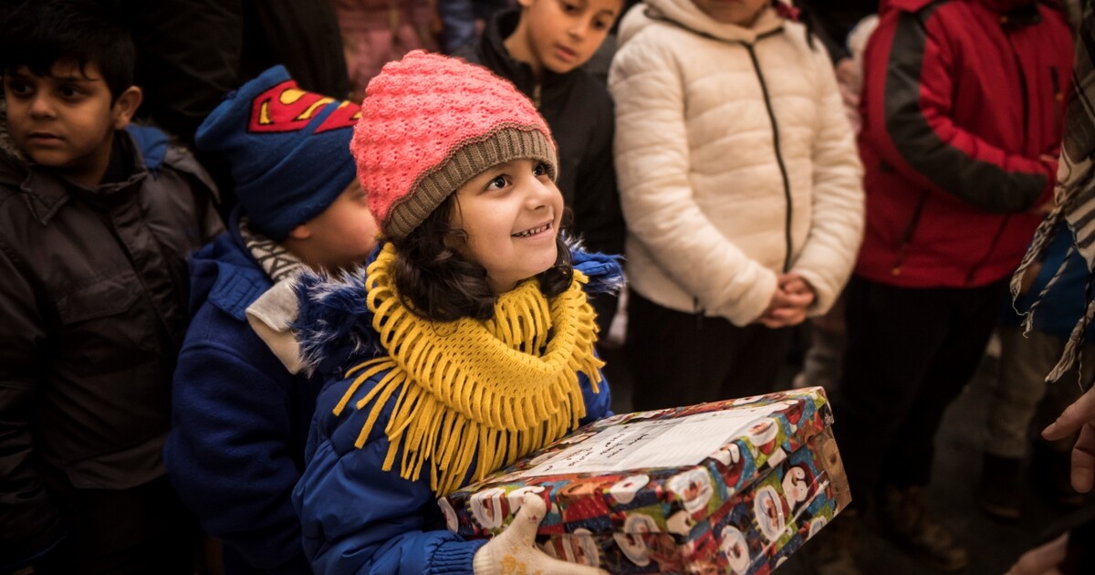 Zahraj si na Ježíška. Začíná sbírka dárků pro děti Krabice od bot