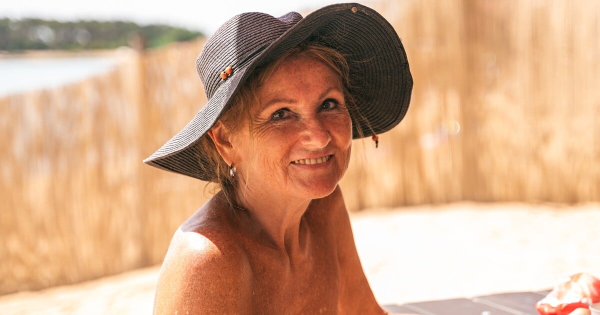 „Nejsme žádní úchylové!“ Navštívili jsme nudistickou pláž na jezeře Lhota (Reportáž)