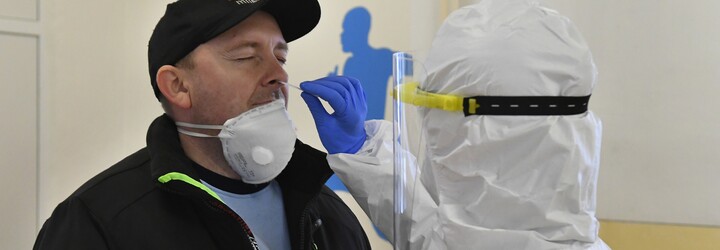 KORONAVIRUS: Denní počty nakažených znovu vyrostly, ve čtvrtek přibylo 3638 případů