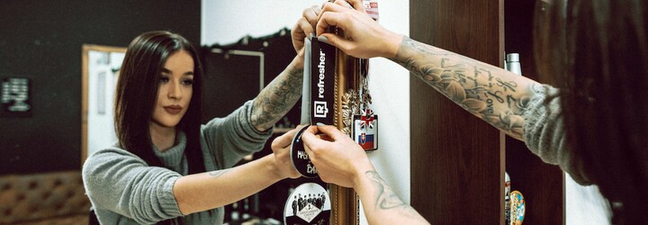 Len 22-ročná Radka je najlepšou barberkou na Slovensku. V budúcnosti chce zostaviť čisto ženský tím