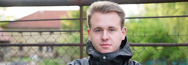 Buď víš, anebo nevíš. Twitterový účet oslavuje bizarnost českého rapu bez kontextu