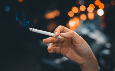 Fajčiarov na svete ubúda. Najmä v chudobných krajinách však rastie počet fajčiacich tínedžerov