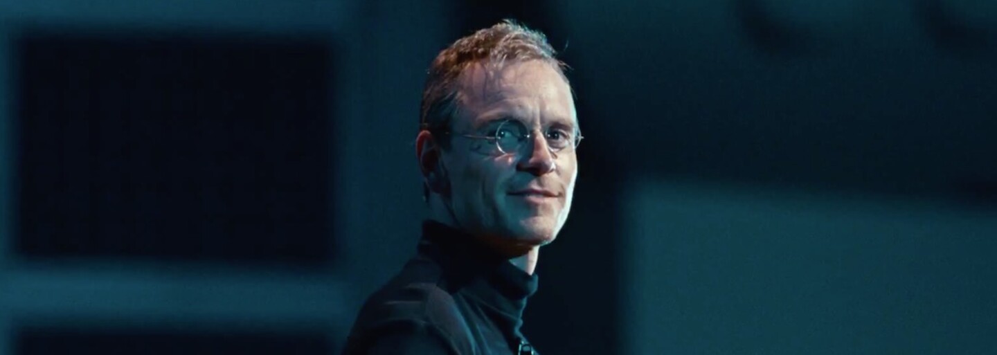 Fassbenderov Jobs si suverénne kráča za Oscarmi za potlesku všetkých divákov (Recenzia)