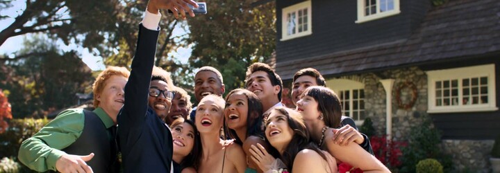 Selfies letos zabily už o polovinu více lidí než žraloci. Dej si pozor, ať nejsi příští obětí právě ty