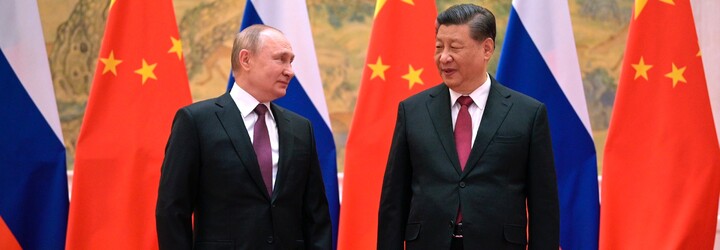 Čína s Ruskem podepíšou dohodu o spolupráci. Vzájemné vztahy vstupují do nové éry, věří