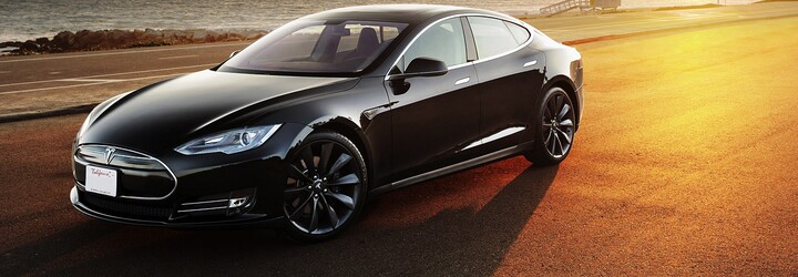 Na svete je prvá smrteľná nehoda autonómneho riadenia. Smrť vodiča má na krku Tesla Model S