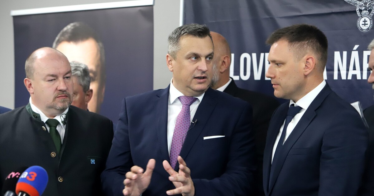 Fico ustoupil Čaputové a změnil nominaci na ministra. Prezidentka jmenuje slovenskou vládu ve středu