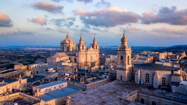 Jak se nazývá hlavní město Malty?