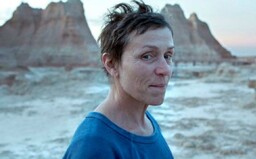 Únor nám v karanténě zpříjemní očekávané filmy od Netflixu a HBO. Uvidíme Toma Hankse, Zendayu či Toma a Jerryho