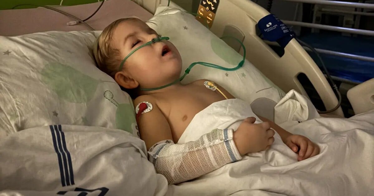 Pětiletá Mia se od narození potýká s řadou závažných diagnóz. Její maminka prosí o pomoc, přispět můžeš i ty