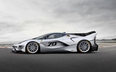 Ferrari představuje svůj nejextrémnější model. Má V12, elektromotor, 1050 koní a vzhled stíhačky Ferrari představuje svůj nejextrémnější model. Má V12, elektromotor, 1050 koní a vzhled stíhačky