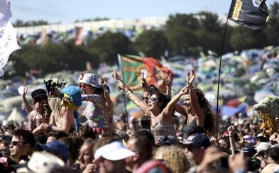 Festival Glastonbury už po druhýkrát pre pandémiu koronavírusu zrušili. Znova tak premeškali svoje 50. výročie Festival Glastonbury už po druhýkrát pre pandémiu koronavírusu zrušili. Znova tak premeškali svoje 50. výročie