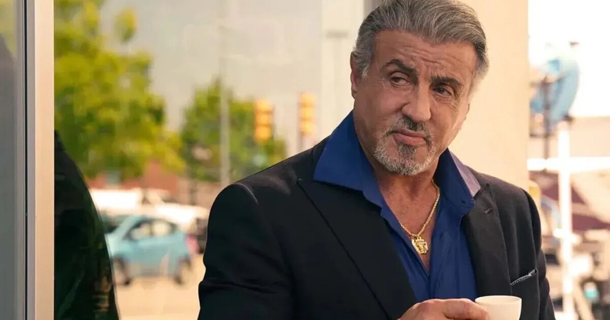 Co si pustit o víkendu: Dědula Sylvester Stallone tě rozesměje na SkyShowtime, klasik Stephen King vyděsí na Netflixu