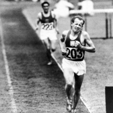 Jeden z najlepších olympionikov v ére Československa. Ako jediný v histórii získal na jednej olympiáde zlato v behu na 5 km, 10 km a na maratónskej trati: