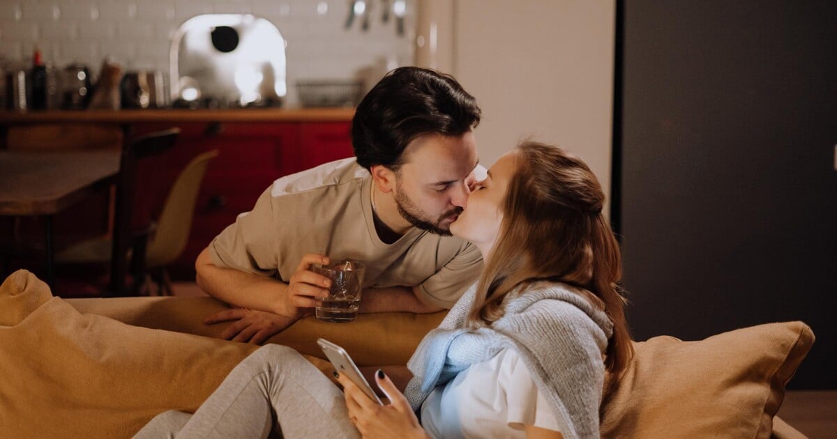 Mužské libido po třicítce údajně neklesá. Nový výzkum říká, že vrcholí okolo čtyřicítky