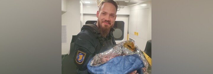 Na letišti v Praze nouzově přistálo letadlo, na palubě proběhl porod