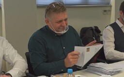 Fico a Pellegrini sa možno snažia zbytočne. Referendum o predčasných voľbách môže byť protiústavné