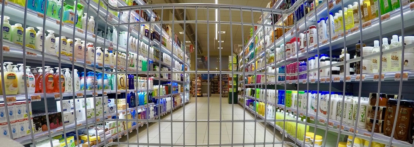 Finský obchod zákazníkům dovolil přespat ve své klimatizované prodejně