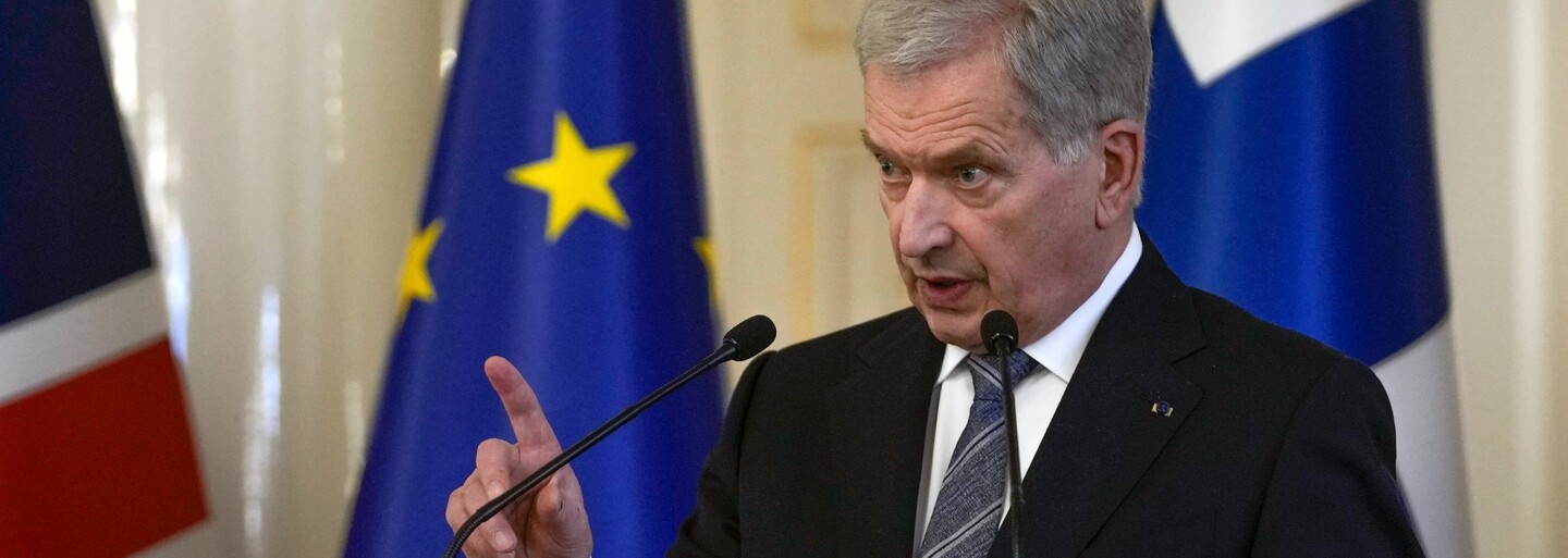 Finský prezident oznámil Putinovi, že jeho země požádá o vstup do NATO. Putin varoval, že jde o chybu