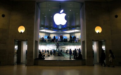 Firme Apple opäť klesli zárobky, nedarí sa ani predaju iPhonov. Čísla sú však stále lepšie, ako odhadovali analytici Firme Apple opäť klesli zárobky, nedarí sa ani predaju iPhonov. Čísla sú však stále lepšie, ako odhadovali analytici