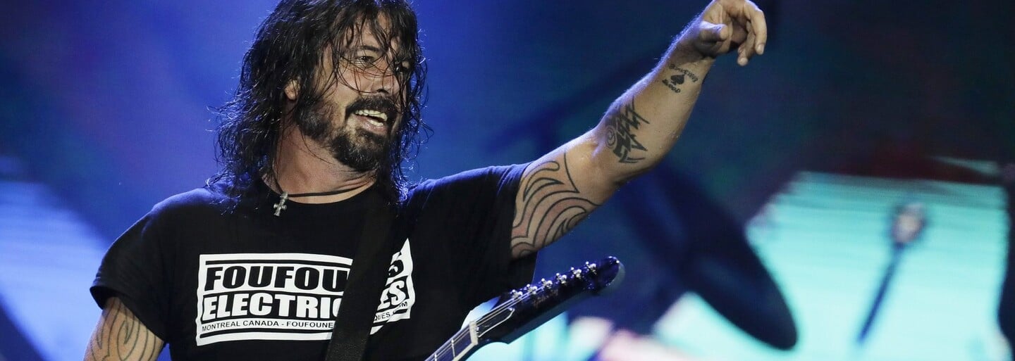 Foo Fighters: Bojovníci se ztrátou, kteří vystoupili ze stínu své minulosti