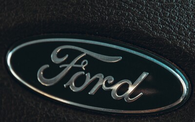 Ford dal svým zaměstnancům ultimátum. Nenaočkovaní zůstanou doma bez nároku na mzdu