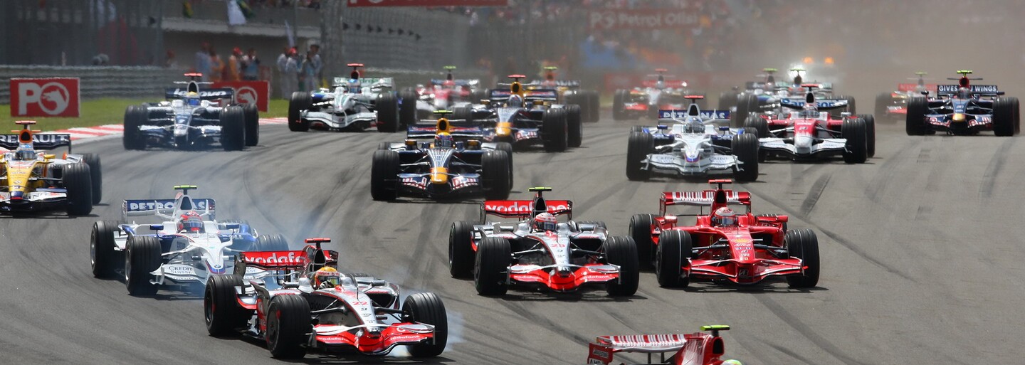 Formule 1 je zpět s novou sezonou. Jaké se odehrají změny a bude Hamilton opět útočit na titul?