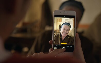 Fotku z iPhone 7 Plus chcú vraj úplne všetci. Apple v novej video reklame vyzdvihuje jeho režim Portrét Fotku z iPhone 7 Plus chcú vraj úplne všetci. Apple v novej video reklame vyzdvihuje jeho režim Portrét