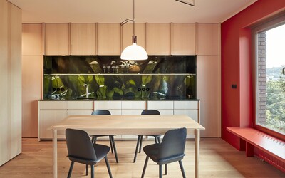 FOTO: Hľadáš tipy, ako zrekonštruovať starý byt? Inšpiruj sa komplexnou prerábkou z Prahy od slovenských architektov    