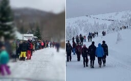 FOTO: Hory jsou plné turistů. Povolí se vleky při dodržování přísných pravidel?