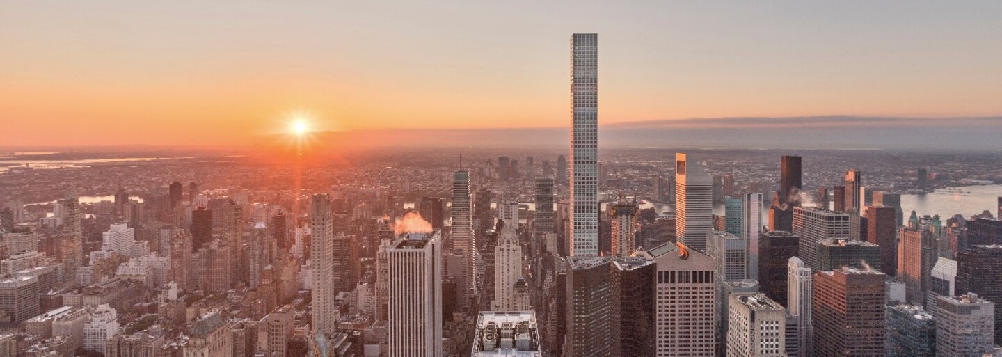 FOTO: Najužší mrakodrap na svete je úspešne dokončený. Ponúka ultraluxusné apartmány v cene 66 miliónov dolárov