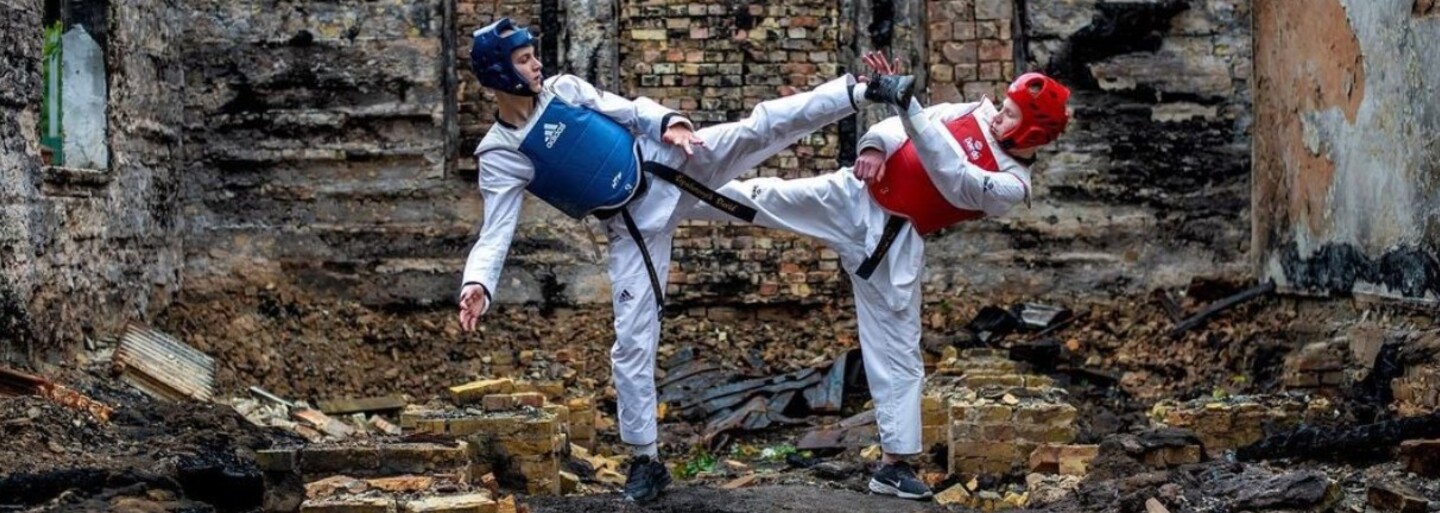 FOTO: Takto ukrajinskí športovci trénujú na olympiádu v zruinovaných telocvičniach. Zelenskyj zverejnil mrazivý príspevok
