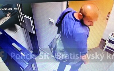 FOTO: Vylúpili banku a utiekli. Polícia upozorňuje verejnosť, aby si dávala pozor na ozbrojených lupičov v Bratislave