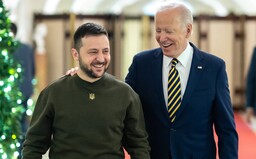 FOTO: Zelenskyj se sešel s Bidenem v Bílém domě