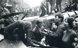 FOTOGALERIE: Prohlédni si dobové snímky ze srpnové invaze 1968 od pamětníka Antonína Chloupka