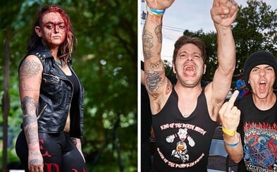 Fotograf zdokumentoval najdrsnejšiu podobu wrestlingu. Hlava-nehlava sa mlátia muži i ženy Fotograf zdokumentoval najdrsnejšiu podobu wrestlingu. Hlava-nehlava sa mlátia muži i ženy