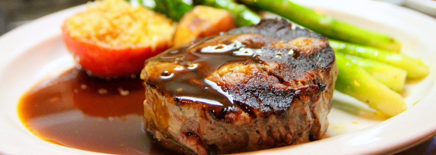 Francie zakáže používat slova jako „steak“ nebo „klobása“ k popisu vegetariánských výrobků