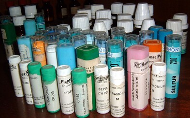 Francouzská vláda přestane dotovat homeopatika. Neexistuje důkaz, že jsou účinná, tvrdí Francouzská vláda přestane dotovat homeopatika. Neexistuje důkaz, že jsou účinná, tvrdí